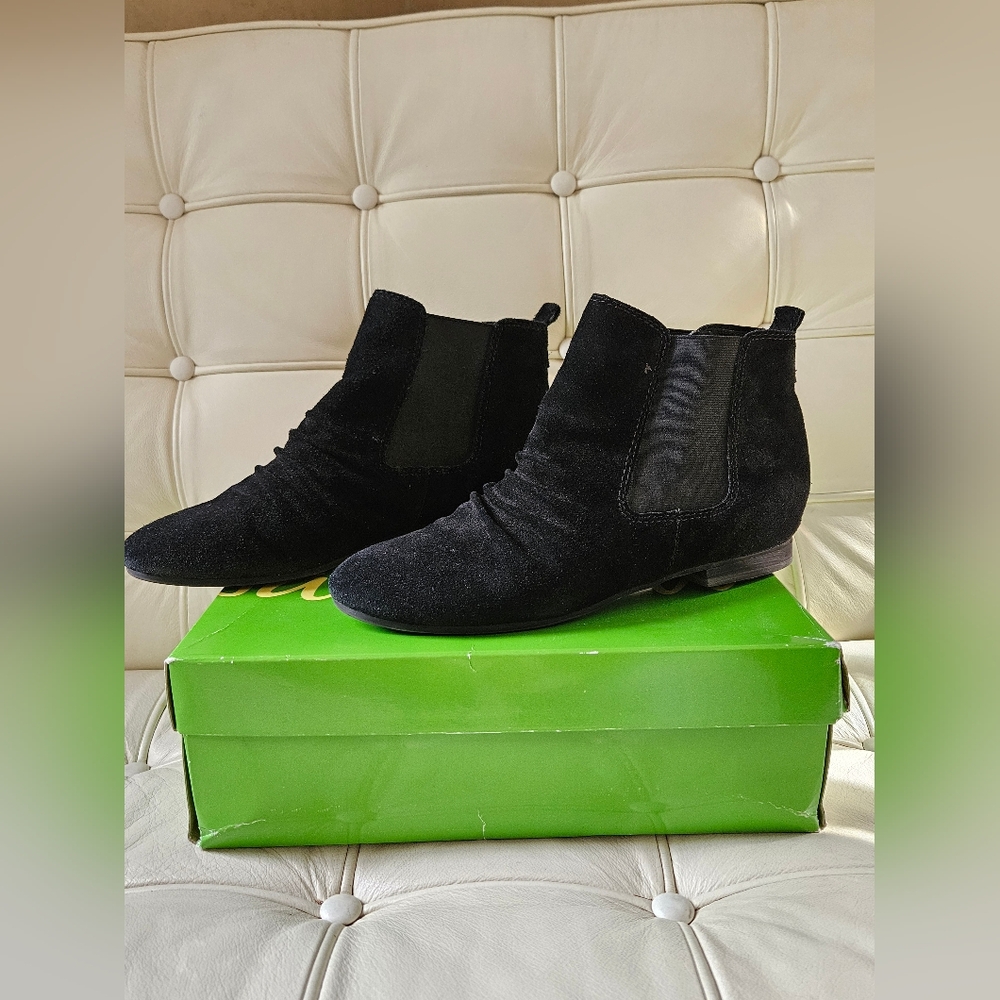 Sam & Libby Black Suede Ankle Boots-Size 10